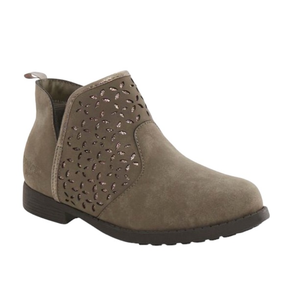 OshKosh B'gosh Other - OSHKOSH B’GOSH Toddler Size 7 UEC Gray booties zip up boots ankle used